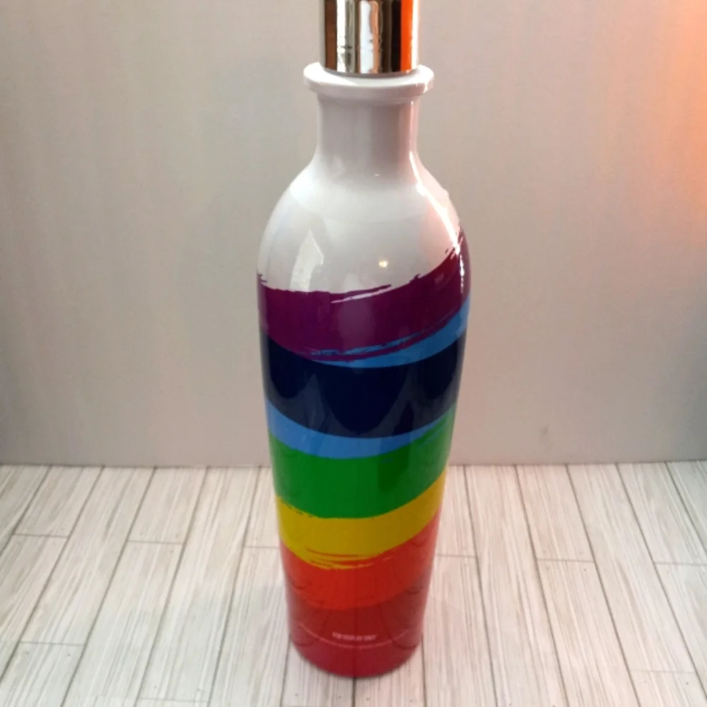 RARE HTF Svedka LGBTQ Rainbow Pride Promo Bar Display Bottle Limited Edition